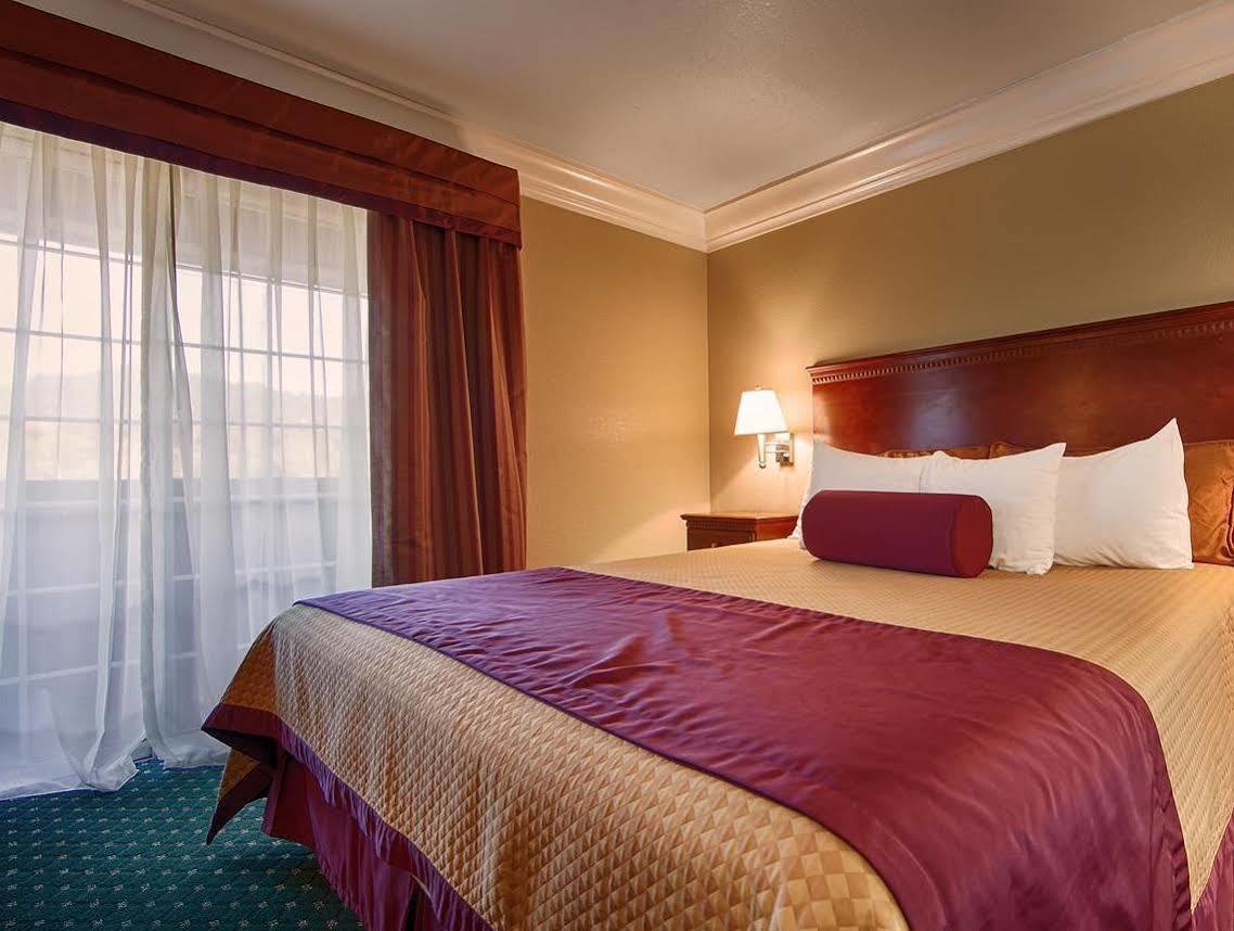 Best Western Willits Inn Bagian luar foto